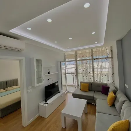 The “Jolly Home” Tirana Exterior photo